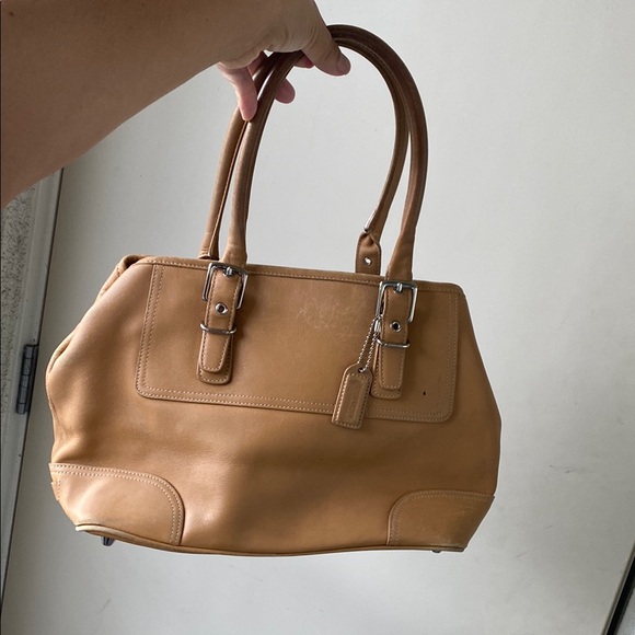 Vintage Coach Tan leather shoulder Handbag - Picture 13 of 13